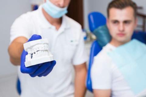 Tiltai ant implantų